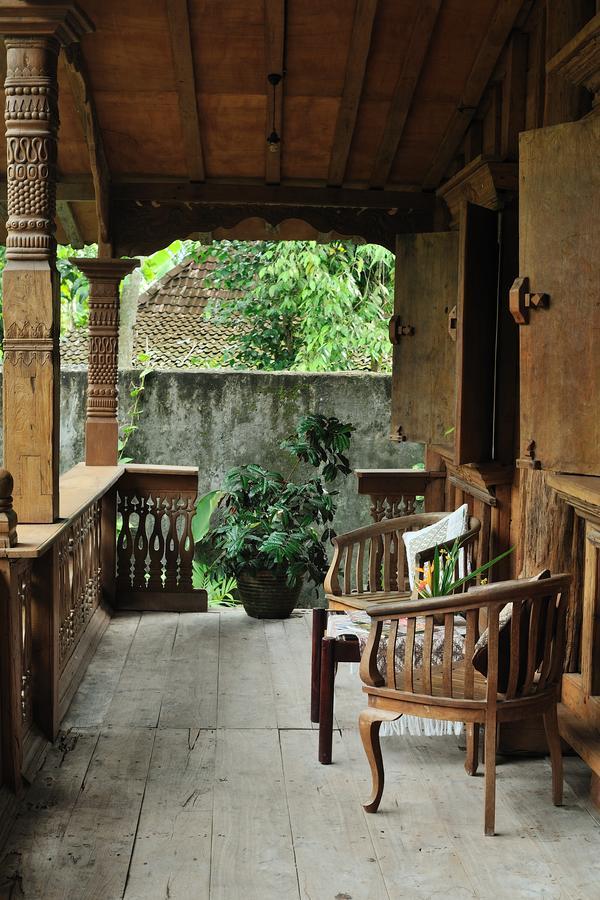 Puri Brata Hotel Bãi biển Bãi biển Parangtritis Ngoại thất bức ảnh