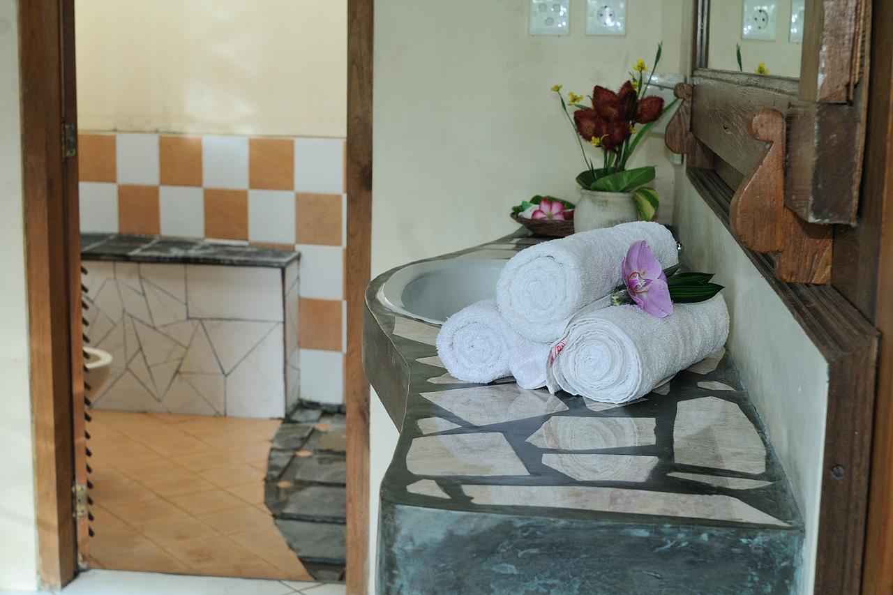 Puri Brata Hotel Bãi biển Bãi biển Parangtritis Ngoại thất bức ảnh